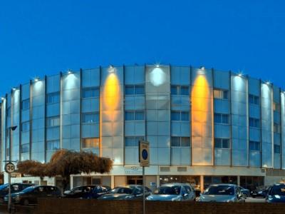 Western London Heathrow Ariel Hotel Hillingdon