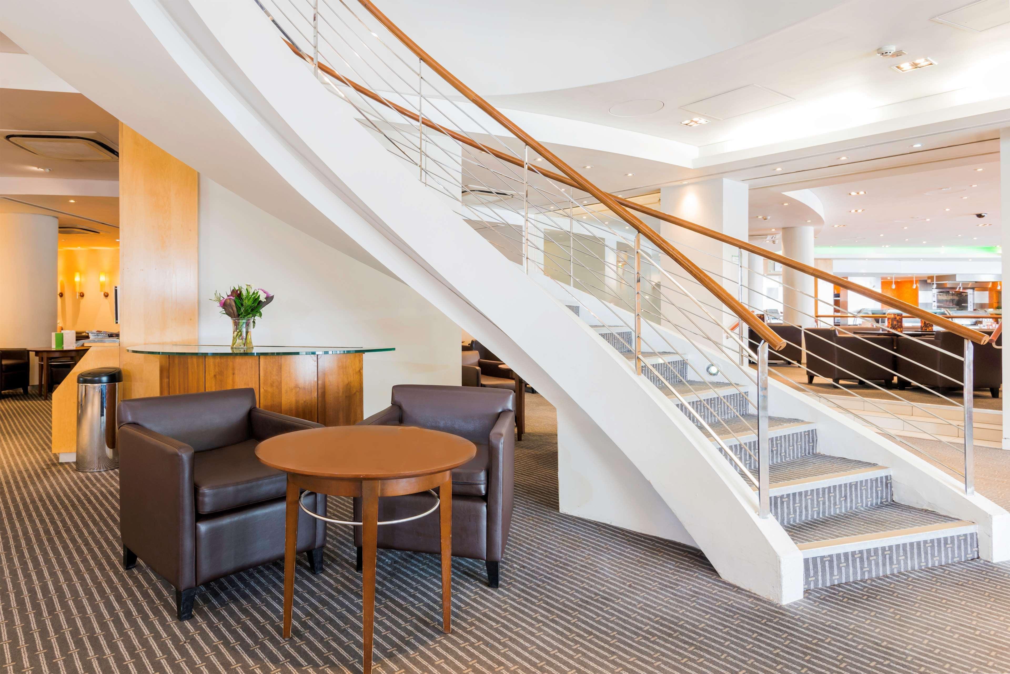 Western London Heathrow Ariel 4*
