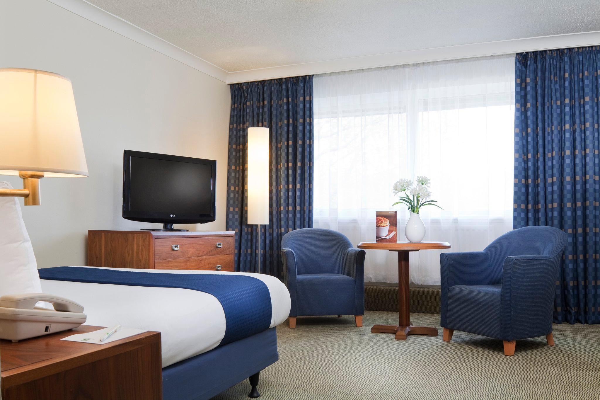 Western London Heathrow Ariel Hotel
