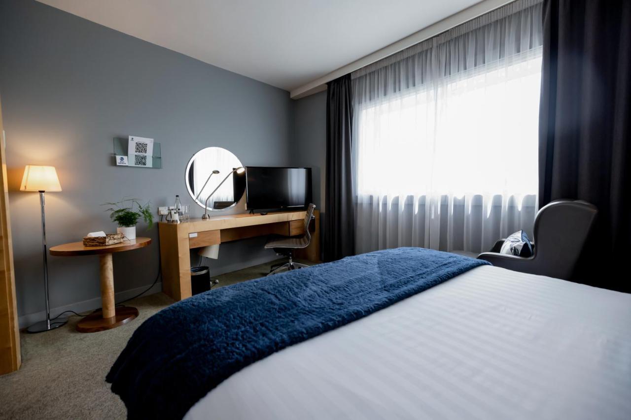 Western London Heathrow Ariel Hotel 4*