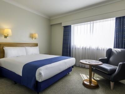 Western London Heathrow Ariel 4* Hillingdon
